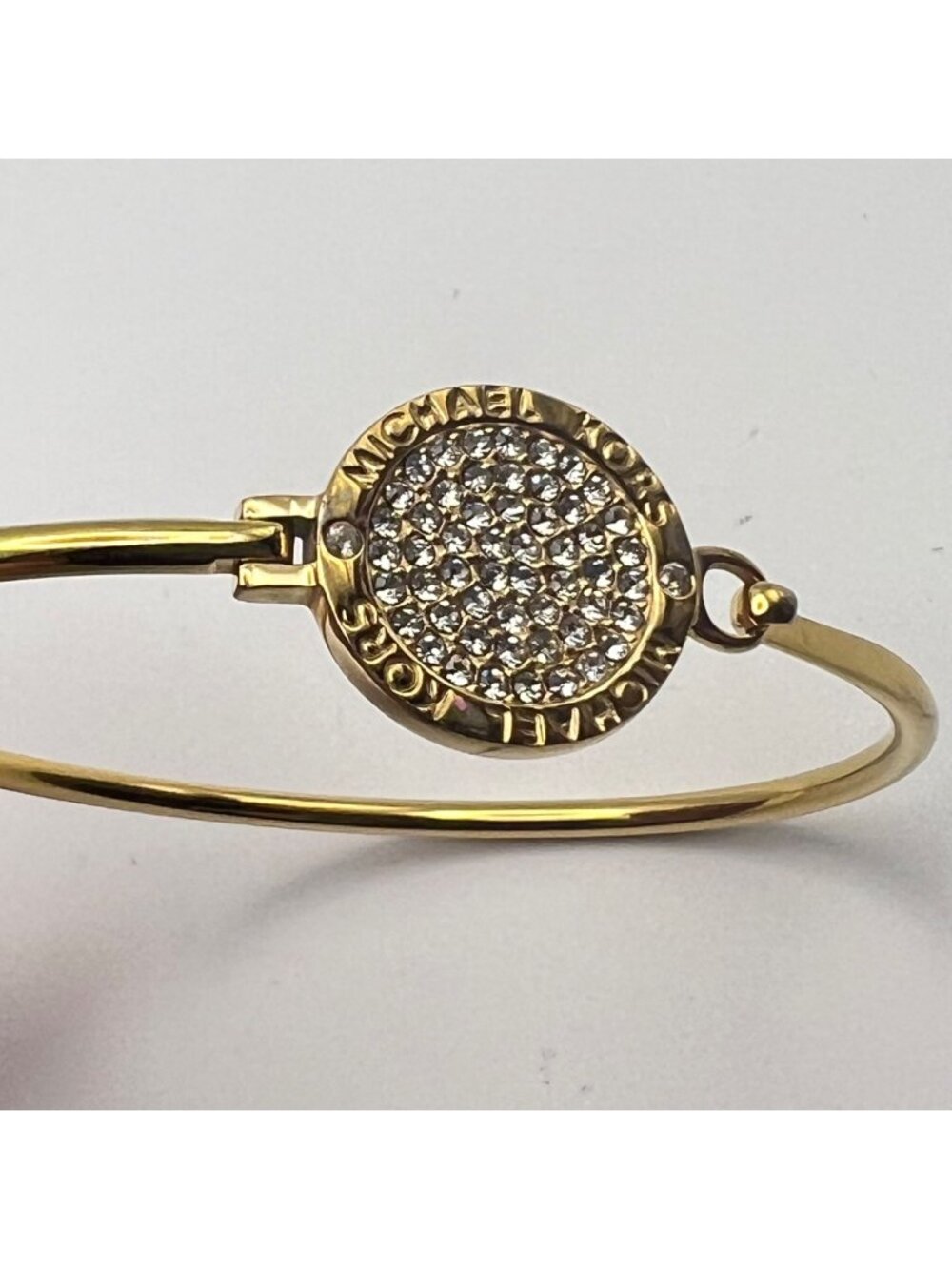 Signed Michael Kors Heritage Bracelet Gold-Tone Pave Crystal Hinged Bangle Sz M